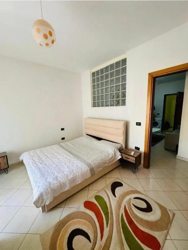 Lungomare Apartment In Front The See Vlore
